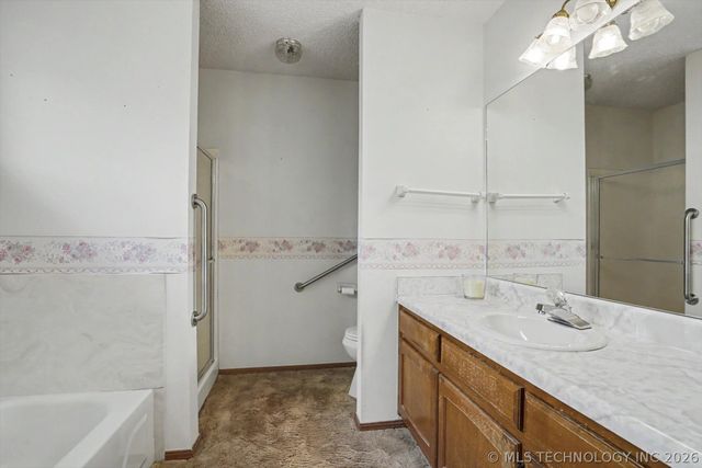 12502 E 77th Place North, Owasso, OK 74055