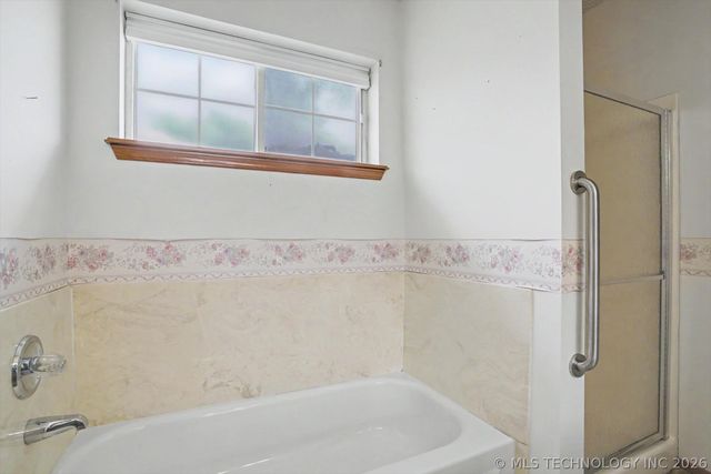 12502 E 77th Place North, Owasso, OK 74055