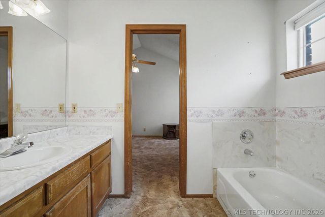 12502 E 77th Place North, Owasso, OK 74055