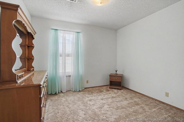 12502 E 77th Place North, Owasso, OK 74055