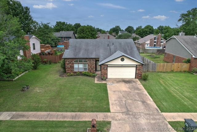 12502 E 77th Place North, Owasso, OK 74055