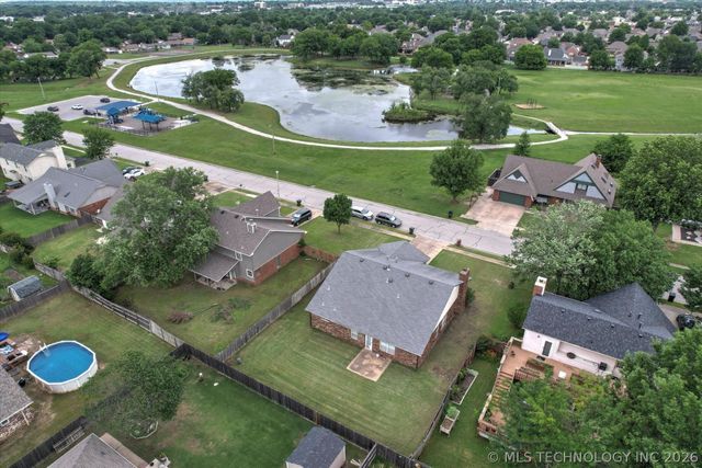 12502 E 77th Place North, Owasso, OK 74055