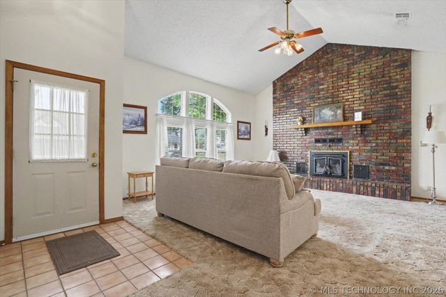 12502 E 77th Place North, Owasso, OK 74055