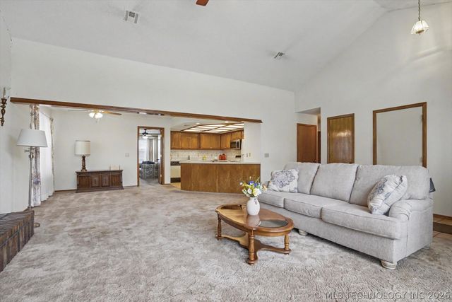 12502 E 77th Place North, Owasso, OK 74055