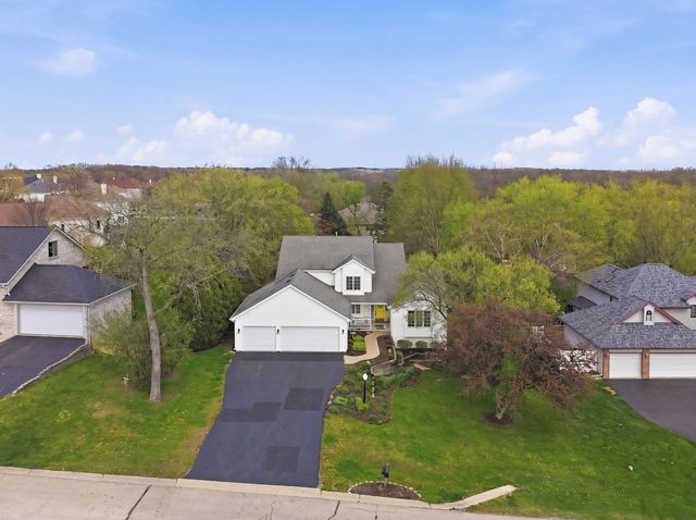 11497 Ridgecrest Drive, Roscoe, IL 61073