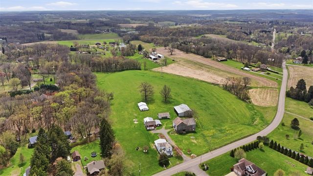 488 Great Belt, Jefferson Twp, PA 16002