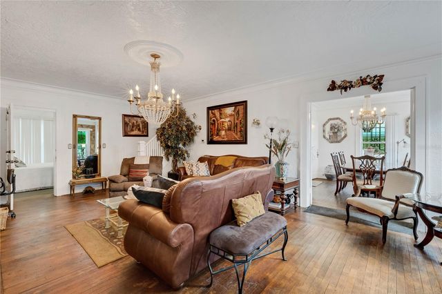 2701 1ST AVENUE S, St Petersburg, FL 33712
