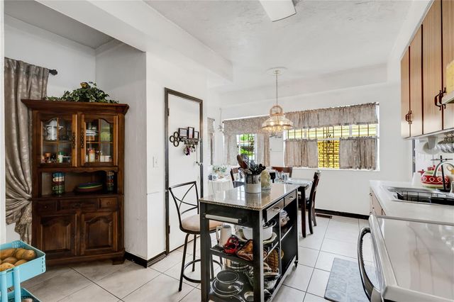 2701 1ST AVENUE S, St Petersburg, FL 33712
