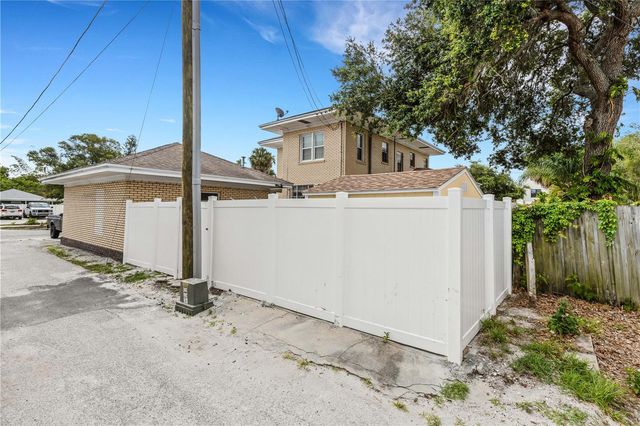 2701 1ST AVENUE S, St Petersburg, FL 33712