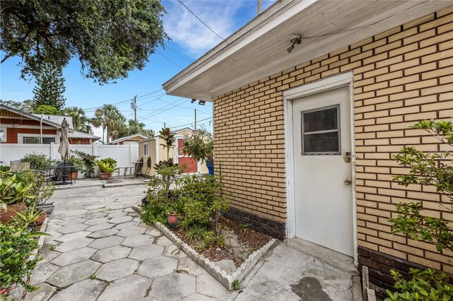 2701 1ST AVENUE S, St Petersburg, FL 33712