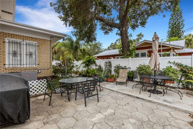 2701 1ST AVENUE S, St Petersburg, FL 33712