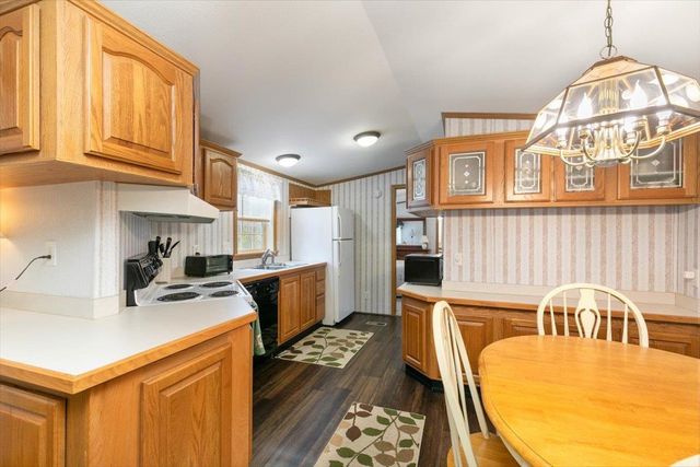 38 Rosemary Street, Salem, NH 03079