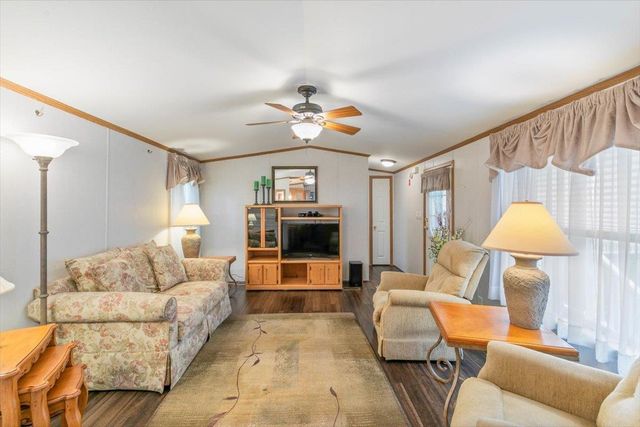 38 Rosemary Street, Salem, NH 03079