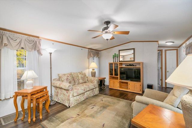 38 Rosemary Street, Salem, NH 03079