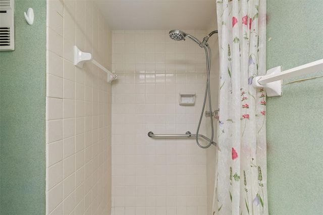 5095 BAY STREET NE 110, St Petersburg, FL 33703