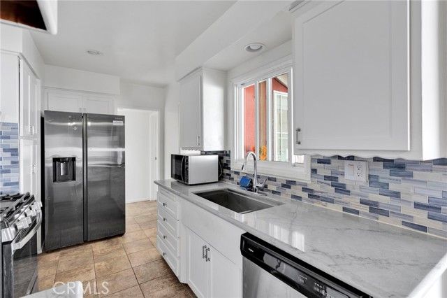 5728 Newbury Avenue, San Bernardino, CA 92404