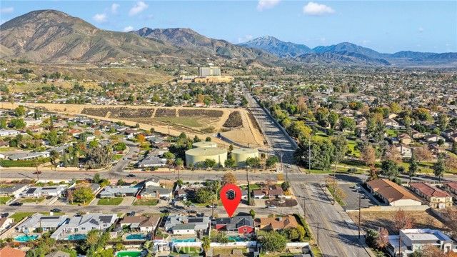 5728 Newbury Avenue, San Bernardino, CA 92404