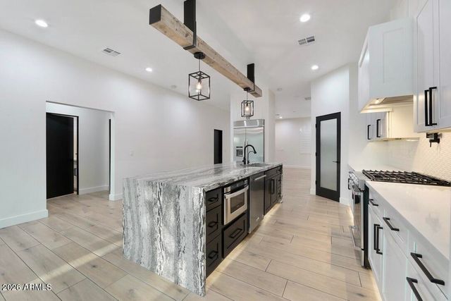 7748 N 13th Place, Phoenix, AZ 85020