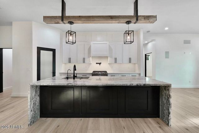 7748 N 13th Place, Phoenix, AZ 85020