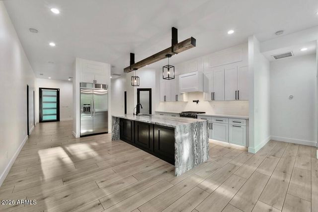 7748 N 13th Place, Phoenix, AZ 85020