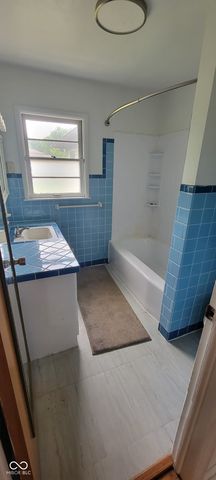 1478 S Avon Avenue, Avon, IN 46123