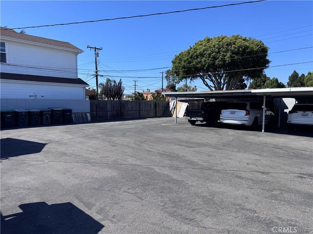 360 16th Place, Costa Mesa, CA 92627