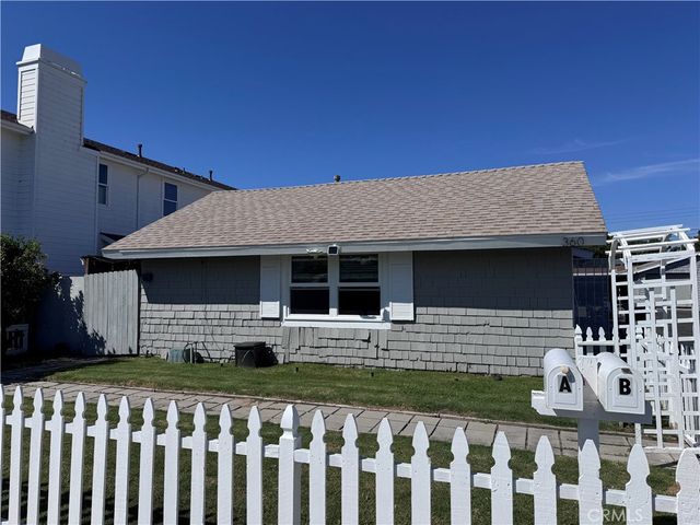 360 16th Place, Costa Mesa, CA 92627