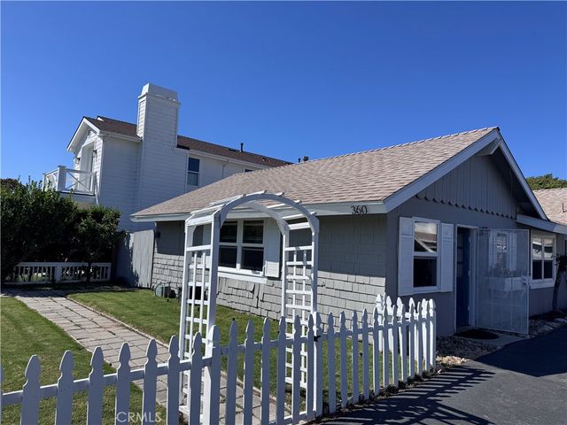 360 16th Place, Costa Mesa, CA 92627