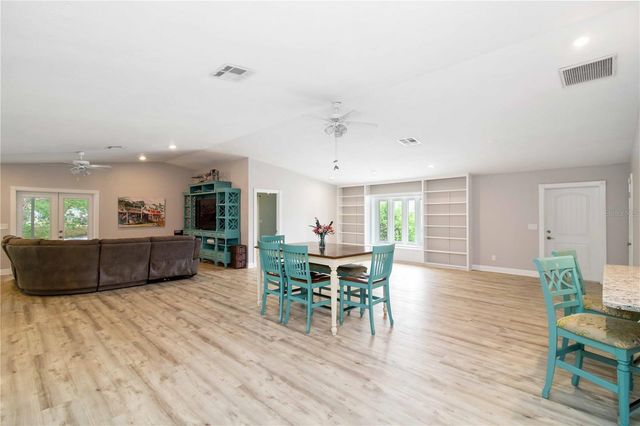 907 69TH STREET NW, Bradenton, FL 34209