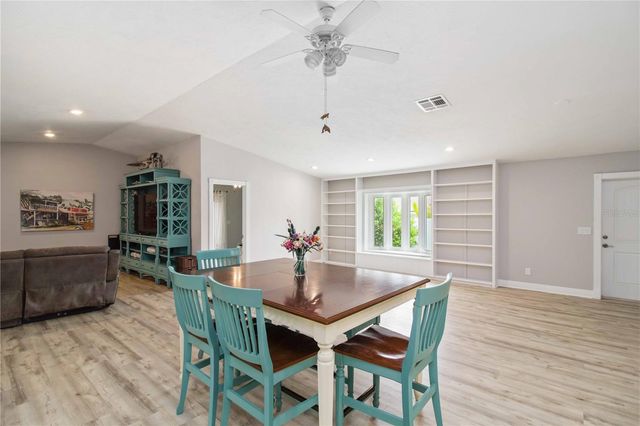 907 69TH STREET NW, Bradenton, FL 34209