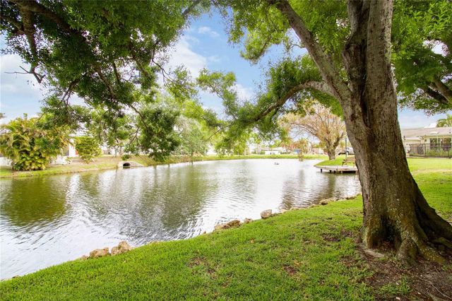 907 69TH STREET NW, Bradenton, FL 34209