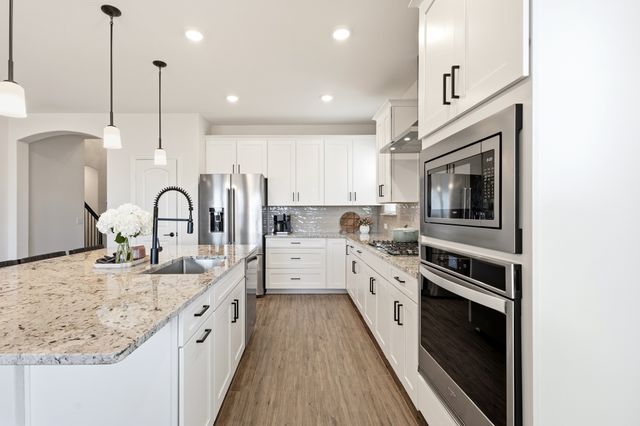 3136 Stonelake Ridge, Lewisville, TX 75010