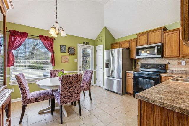 11799 VILLAGE CENTER ST, Arlington, TN 38002