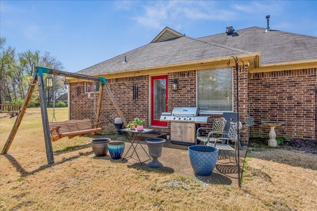 11799 VILLAGE CENTER ST, Arlington, TN 38002