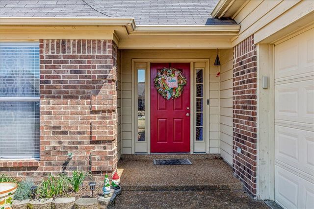 11799 VILLAGE CENTER ST, Arlington, TN 38002