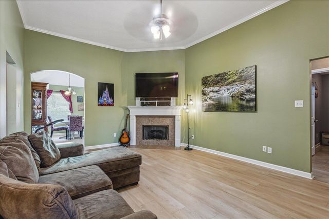 11799 VILLAGE CENTER ST, Arlington, TN 38002