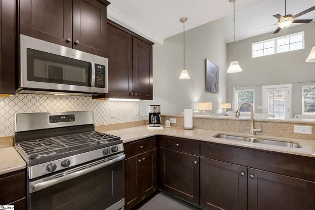 800 Stonebriar Street, Simpsonville, SC 29681