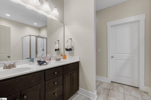 800 Stonebriar Street, Simpsonville, SC 29681