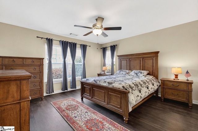 800 Stonebriar Street, Simpsonville, SC 29681