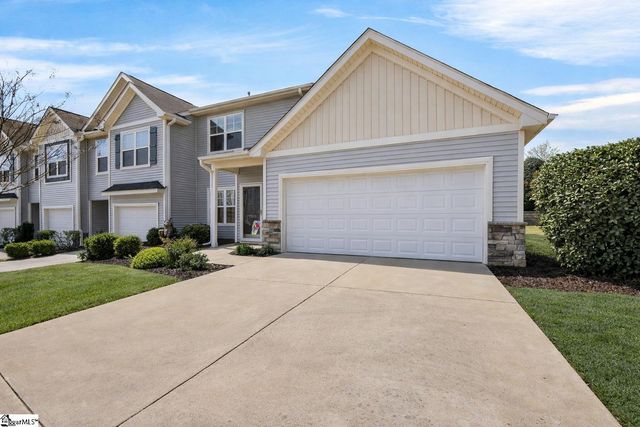 800 Stonebriar Street, Simpsonville, SC 29681