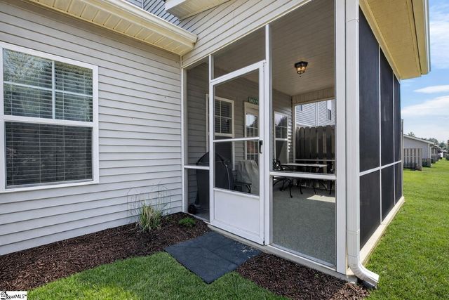 800 Stonebriar Street, Simpsonville, SC 29681