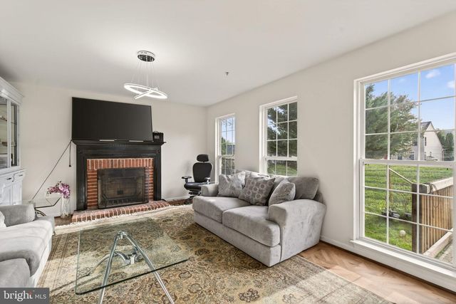 6903 BOCK RD, Fort Washington, MD 20744
