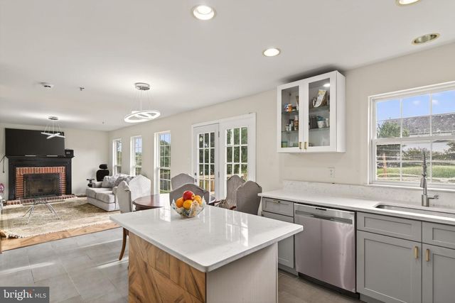 6903 BOCK RD, Fort Washington, MD 20744