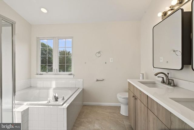 6903 BOCK RD, Fort Washington, MD 20744