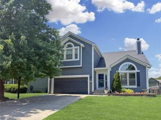 15730 S Kenwood Street, Olathe, KS 66062
