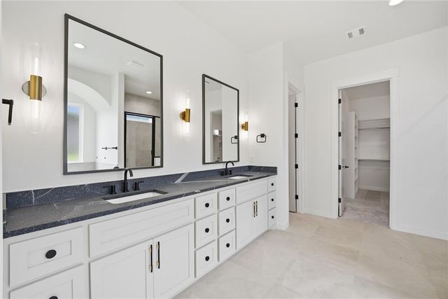 2524 Bretton Lane, Edmond, OK 73012