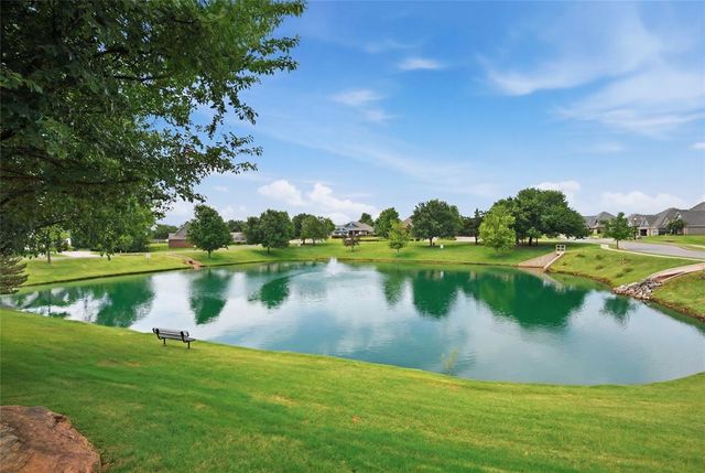 2524 Bretton Lane, Edmond, OK 73012