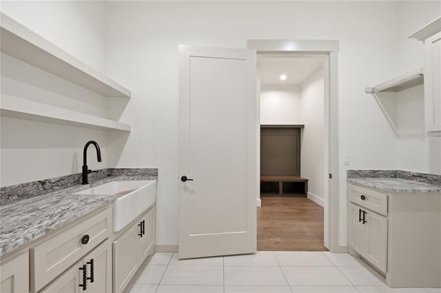 2524 Bretton Lane, Edmond, OK 73012