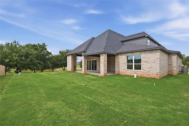 2524 Bretton Lane, Edmond, OK 73012