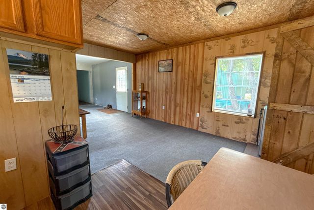 10241 W Gladwin Road, Lake, MI 48632